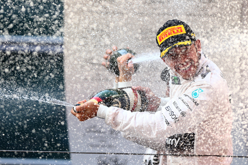 Illustration for article titled Lewis Hamilton's Champagne Spray Sparks Dumb International Outrage